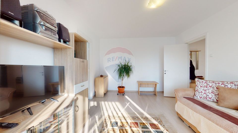 Închiriere apartament în Brașov, Bd. Saturn, prima închiriere