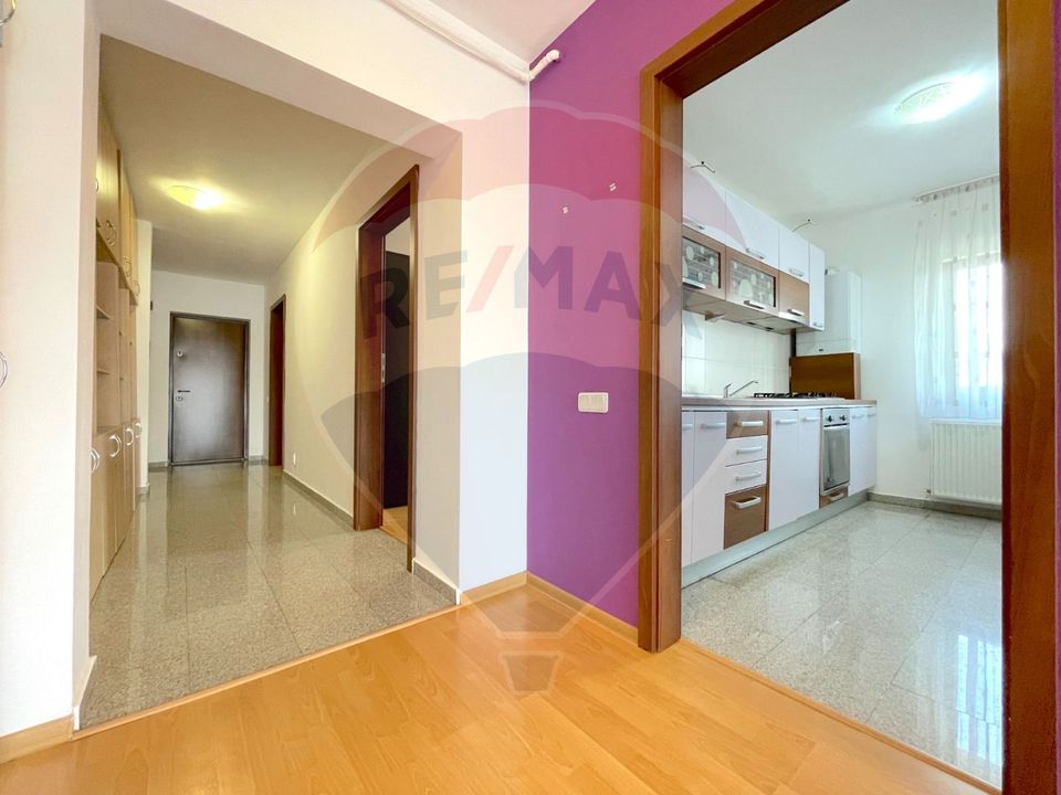 Apartament 2 camere 63 mp utili, zona Tractorul
