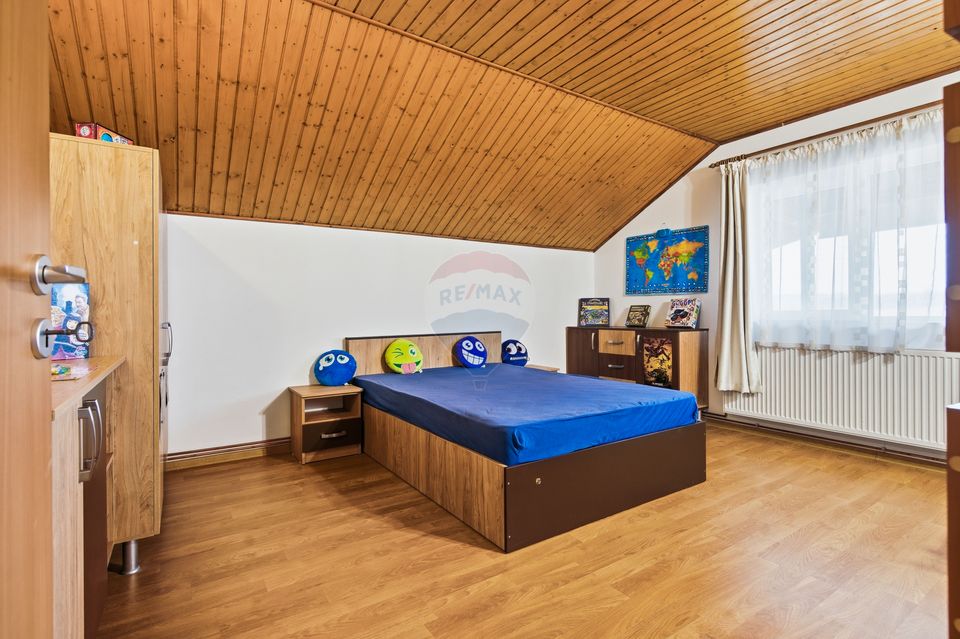 5 room House / Villa for sale