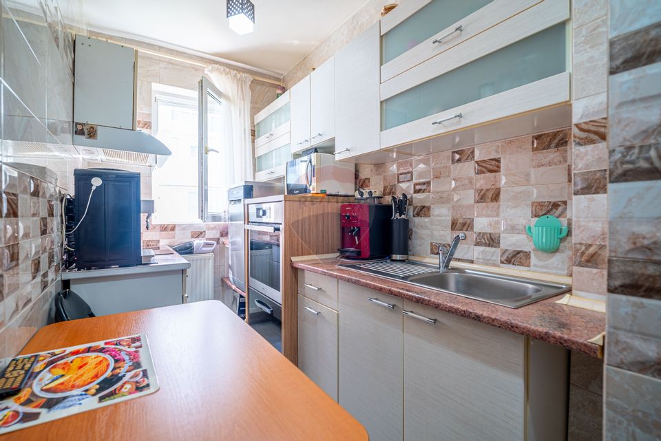 Apartment, 2 rooms, renovated, Ground floor – Breaza