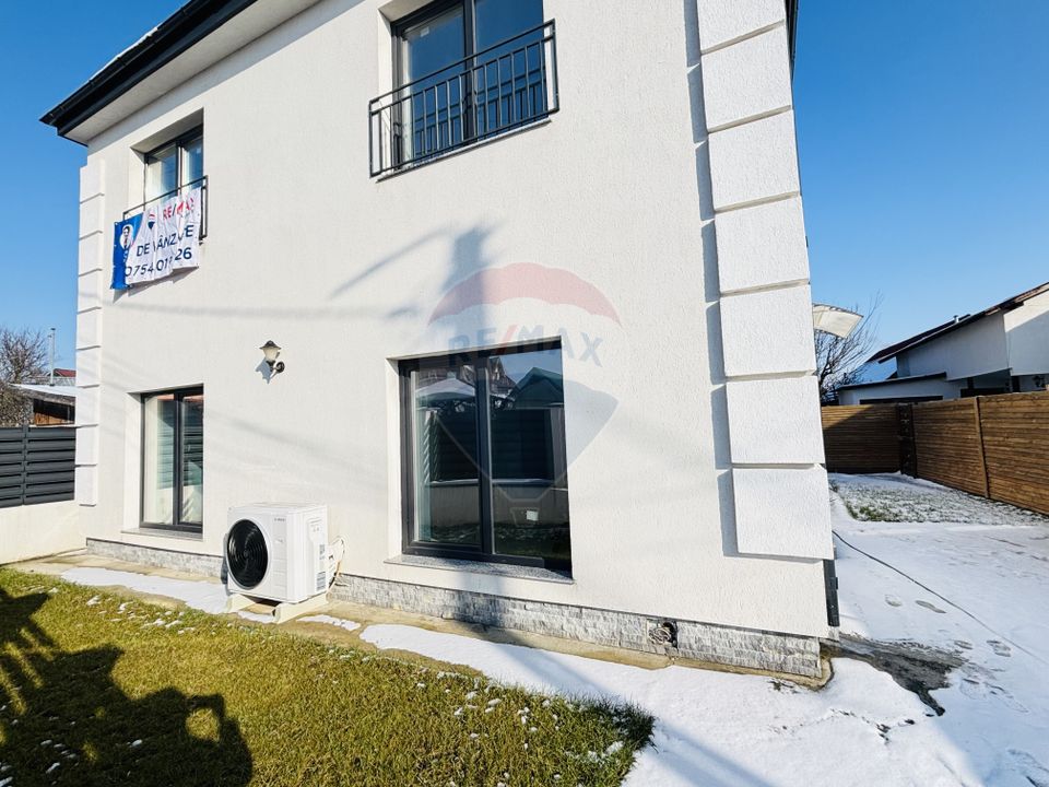 4 room House / Villa for sale