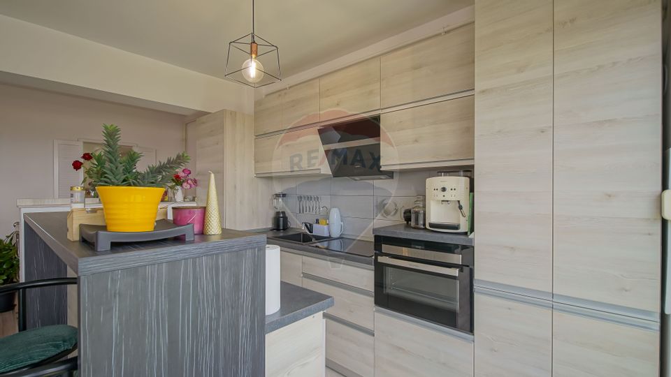 3 room Apartment for sale, Tractorul area