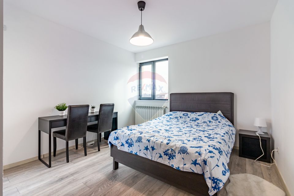 Apartament cu 4 camere de vânzare în zona Barbu Vacarescu