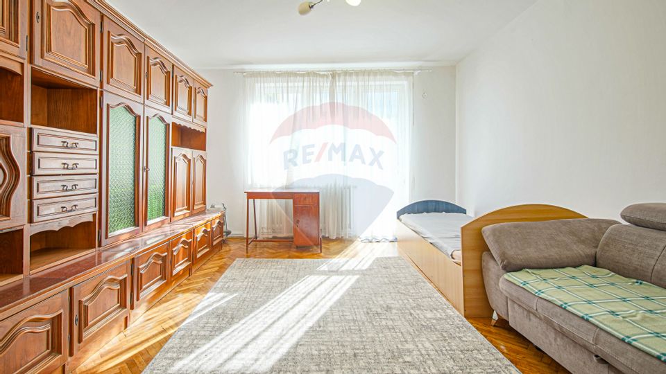 3 room Apartment for rent, Centrul Civic area