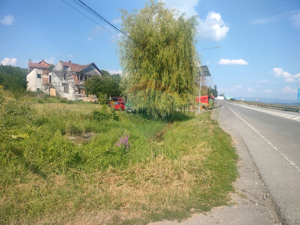 Teren intravilan cu potential de investitie Reghin