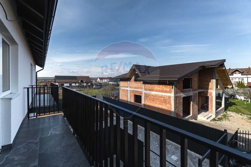 5 room House / Villa for sale