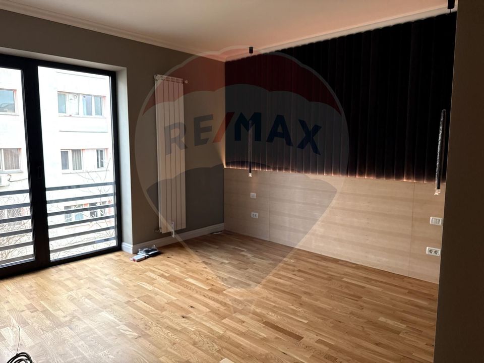 INCHIRIERE Apartament cu 4 camere in zona Tei