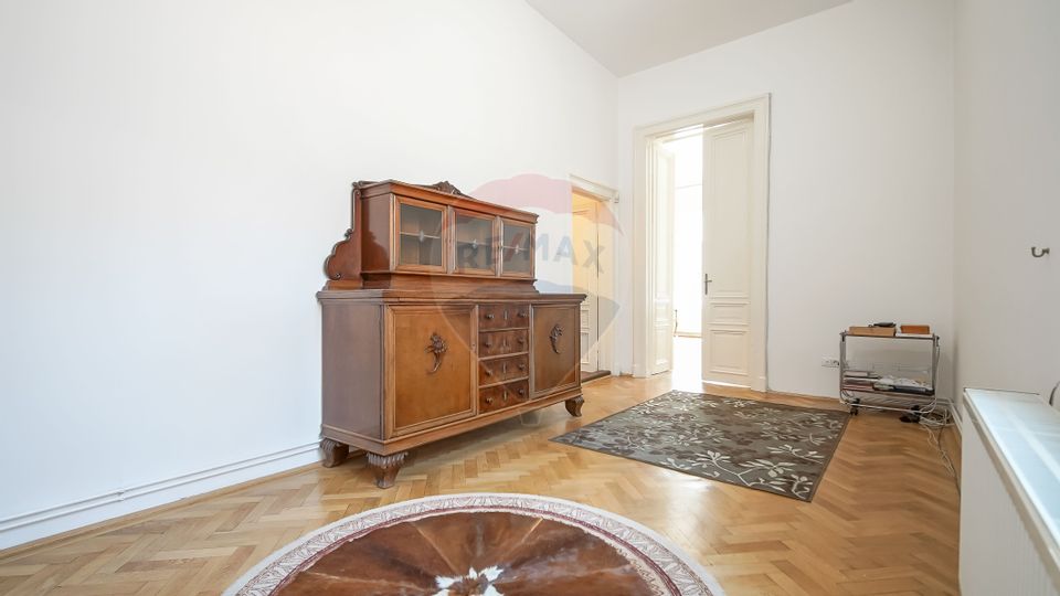 Apartament de închiriat in Centrul Istoric, pretabil regim hotelier