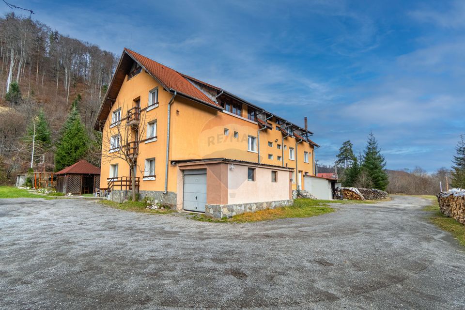 Hotel de vanzare Timisul de jos, Brasov, DN1