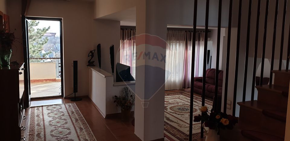 7 room House / Villa for sale