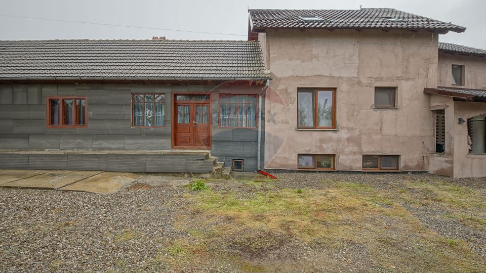 REZERVAT |Casa de vanzare Bradet|Casa de vacanta|Spatiu Comercial