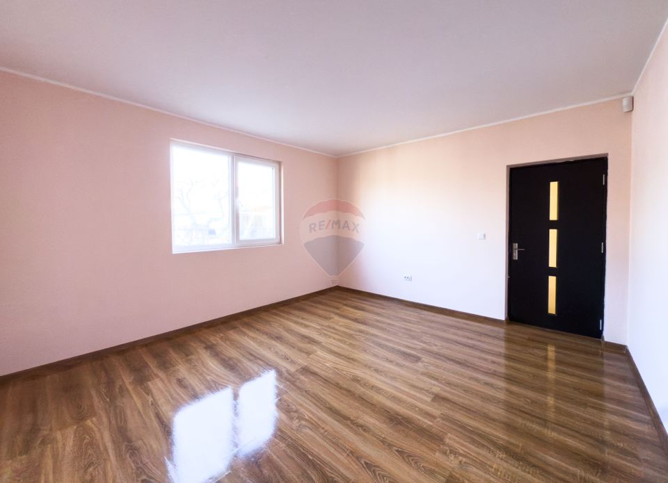 8 room House / Villa for sale, Central area