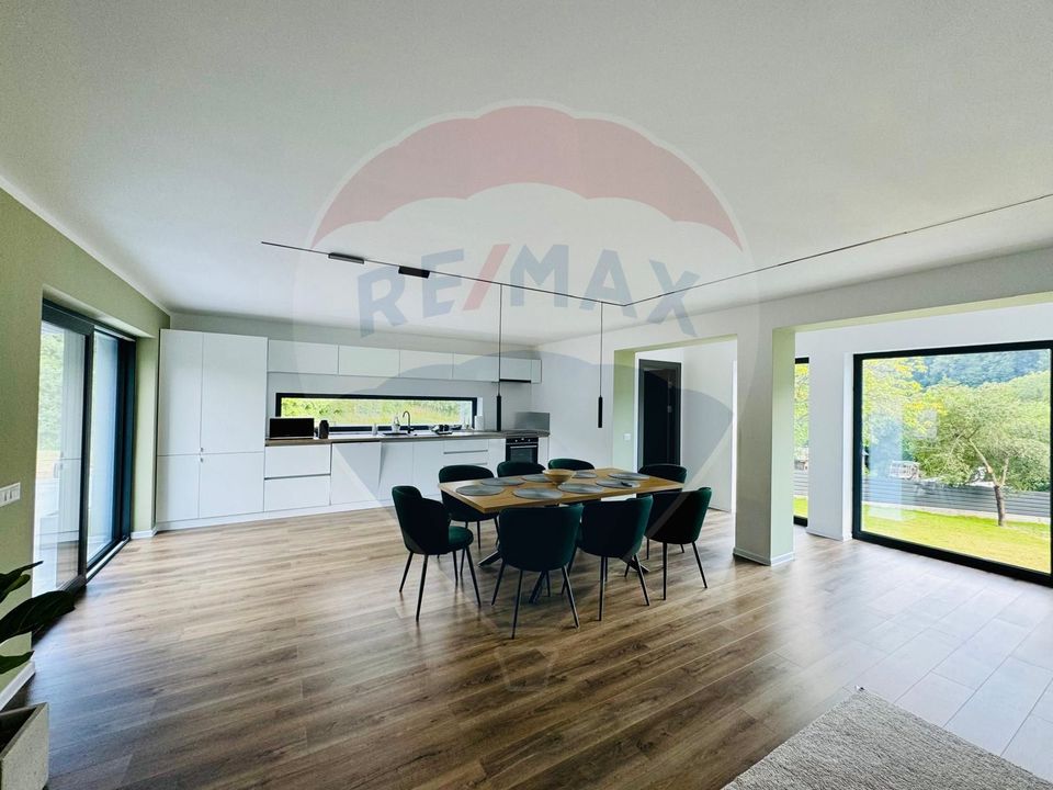 280sq.m Special Property for sale