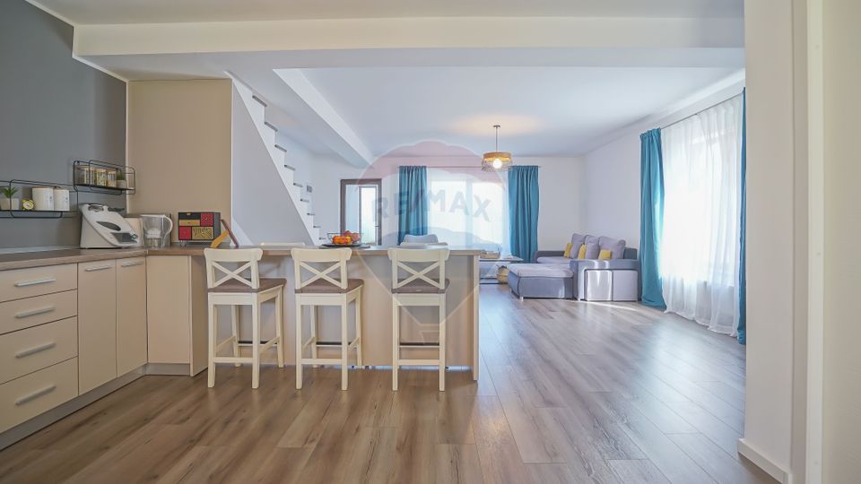 4 room House / Villa for sale