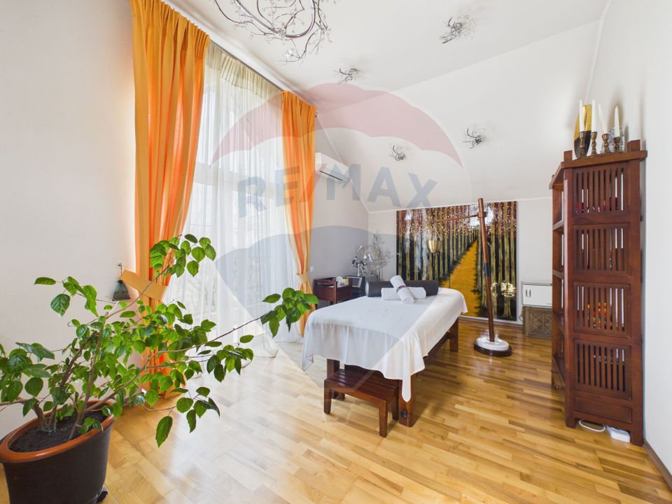 608sq.m Commercial Space for sale