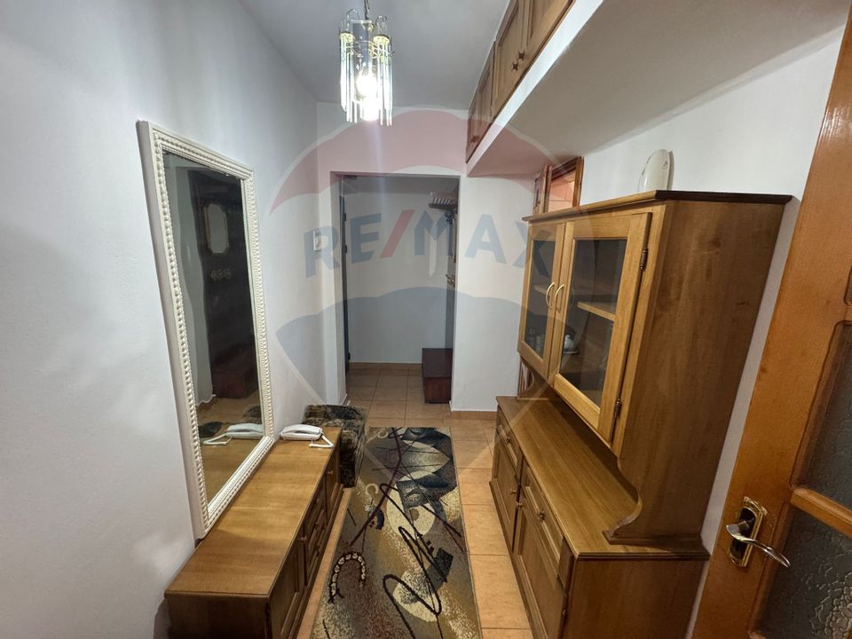 Apartament cu 2 camere de inchiriat-zona Cora