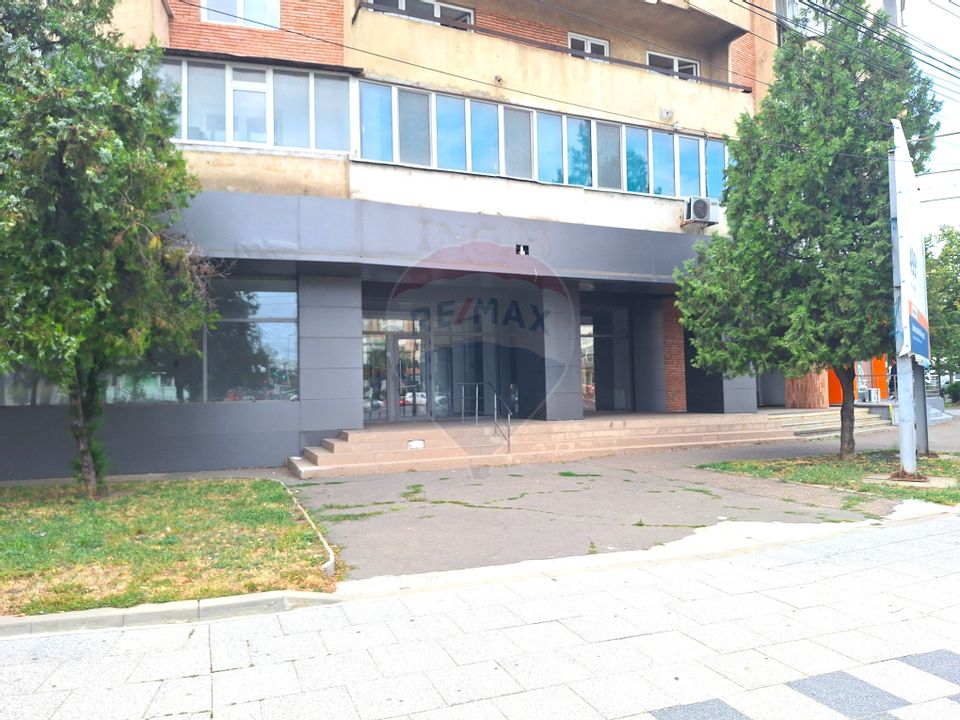 Spațiu comercial de închiriat bd Unirii Nord