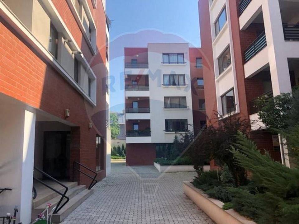 Spatiu birouri pentru inchiriat, Brilliant Condominum