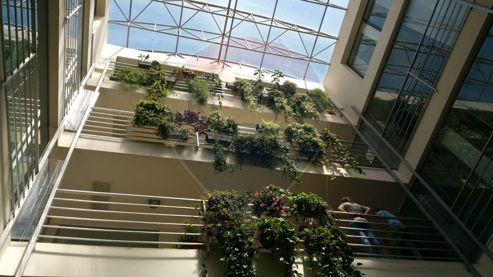 85sq.m Office Space for rent, Ultracentral area