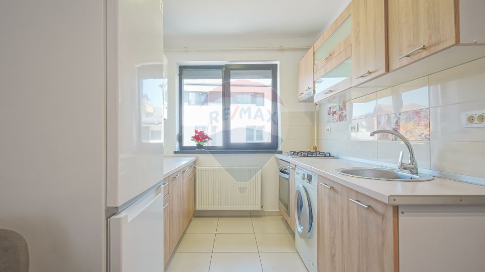 Apartament de 2 camere de închiriat în zona Tractorul