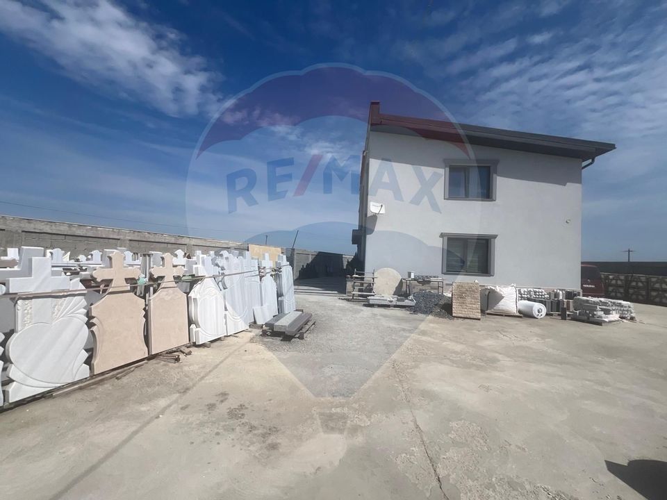 640sq.m Industrial Space for sale