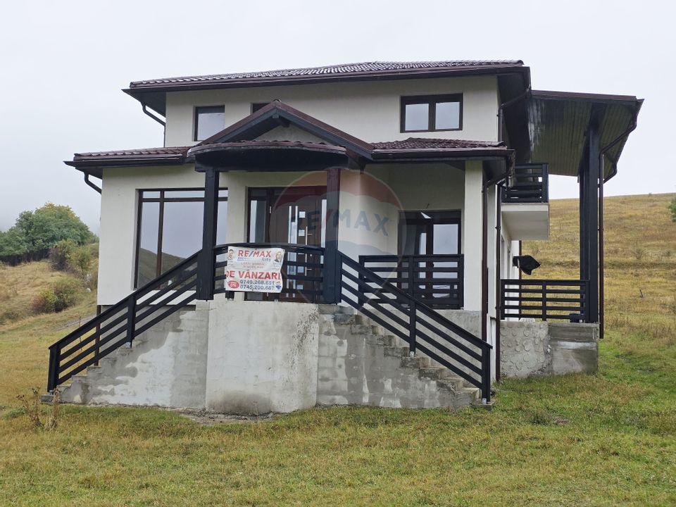 Casa  si  teren zona Balaurul