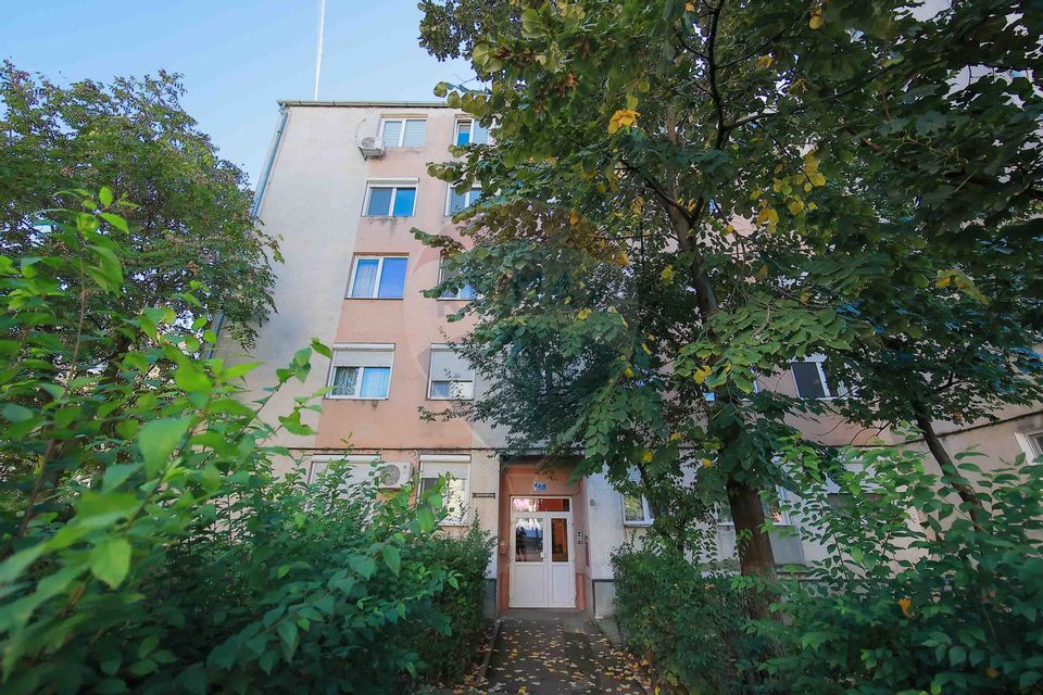 De vânzare, apartament cu 2 camere, Zona Velența