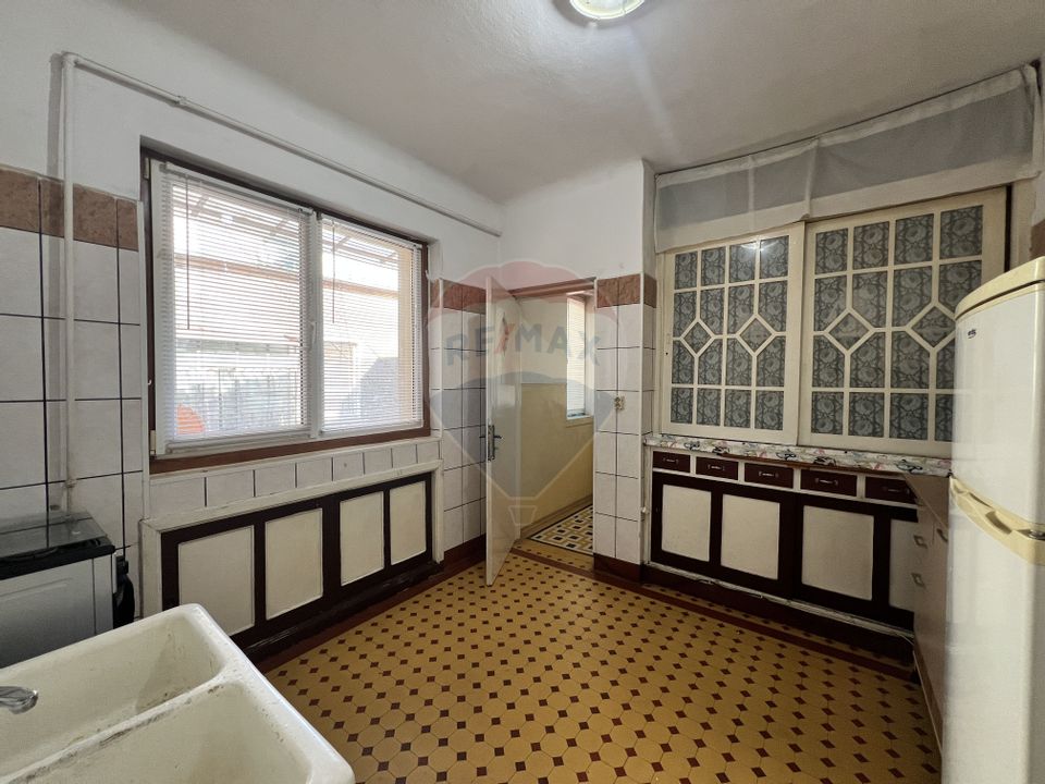 4 room Apartment for sale, Bucur Obor area