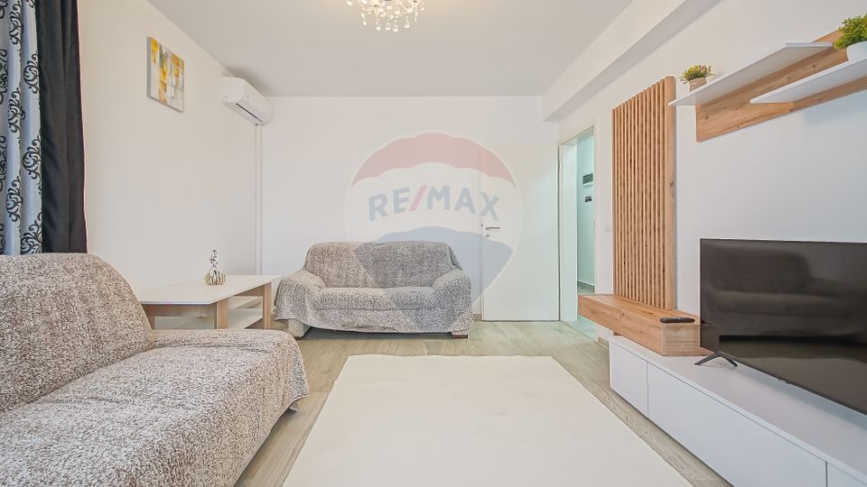 2 room Apartment for rent, Tractorul area