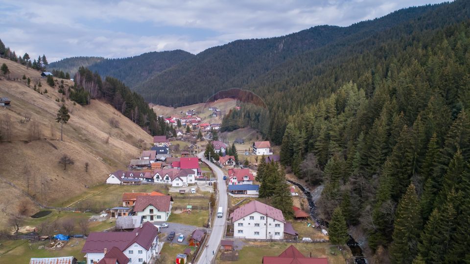 Pensiune de Vanzare in Moieciu de Sus | Comision 0%