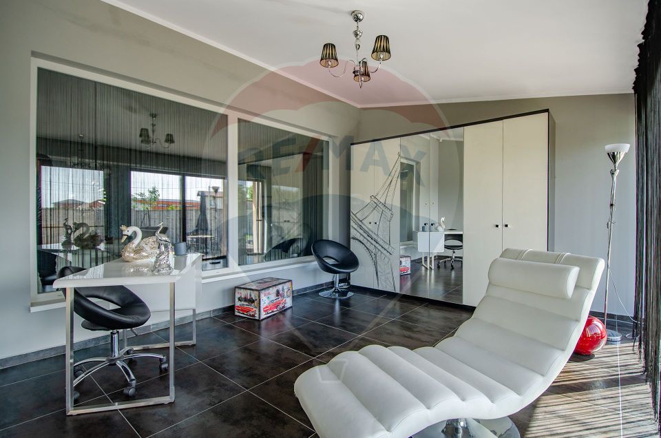 5 room House / Villa for sale