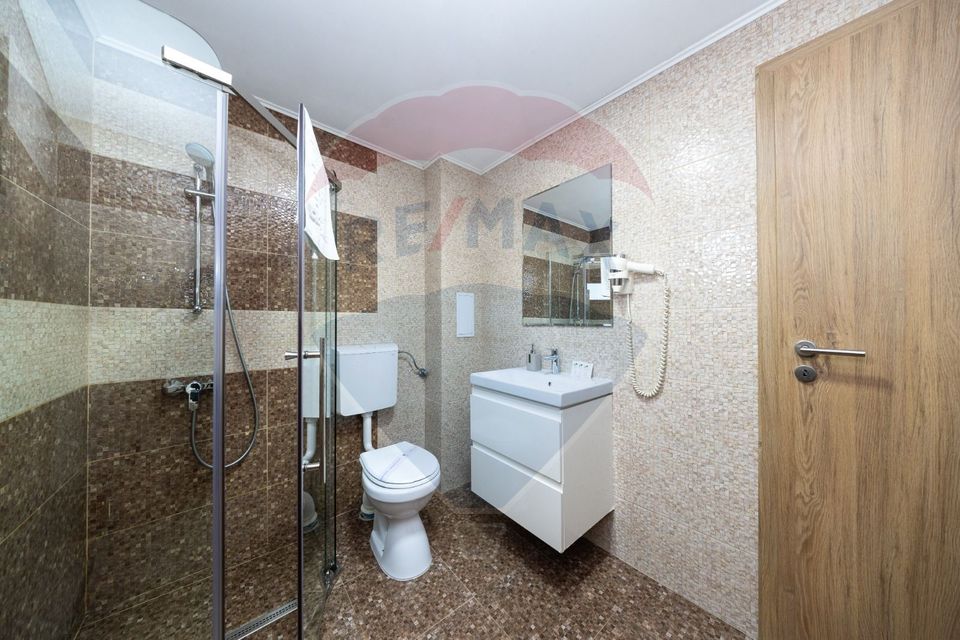 21 room Hotel / Pension for rent, Central area