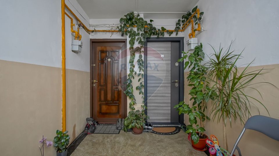 Apartament cu 3 camere de vânzare, Florilor Râșnov