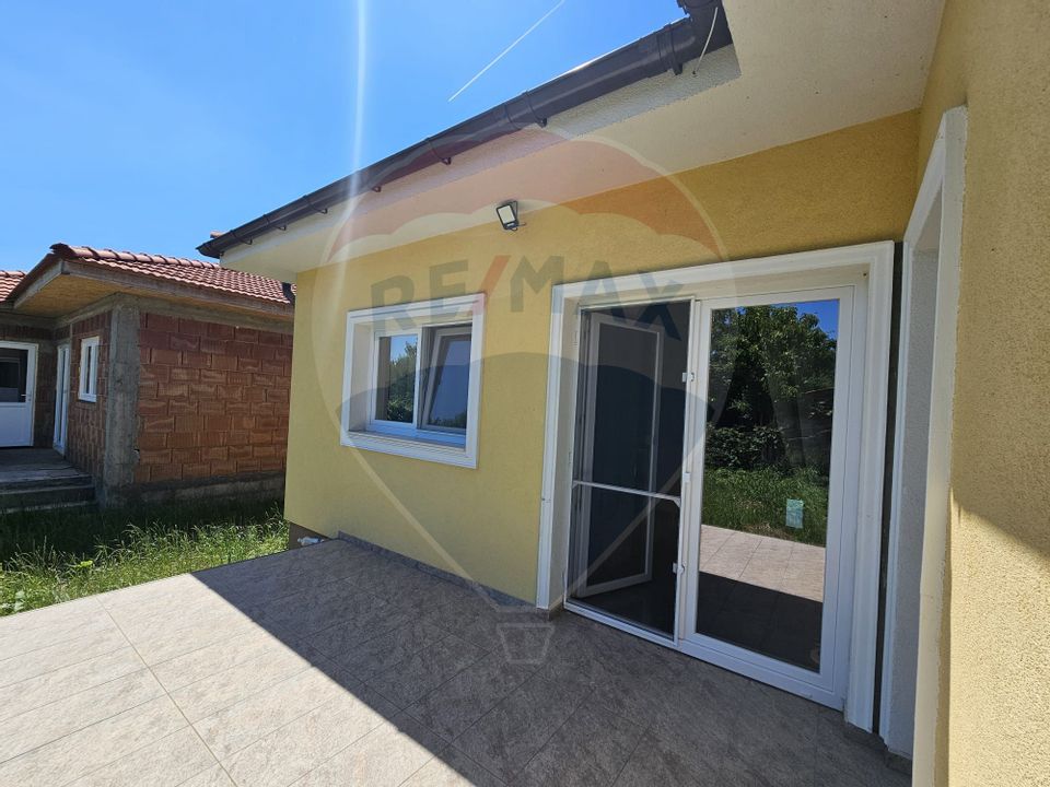 3 room House / Villa for sale