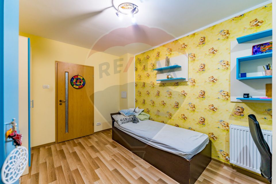 Apartament modern la Bermo Micalaca