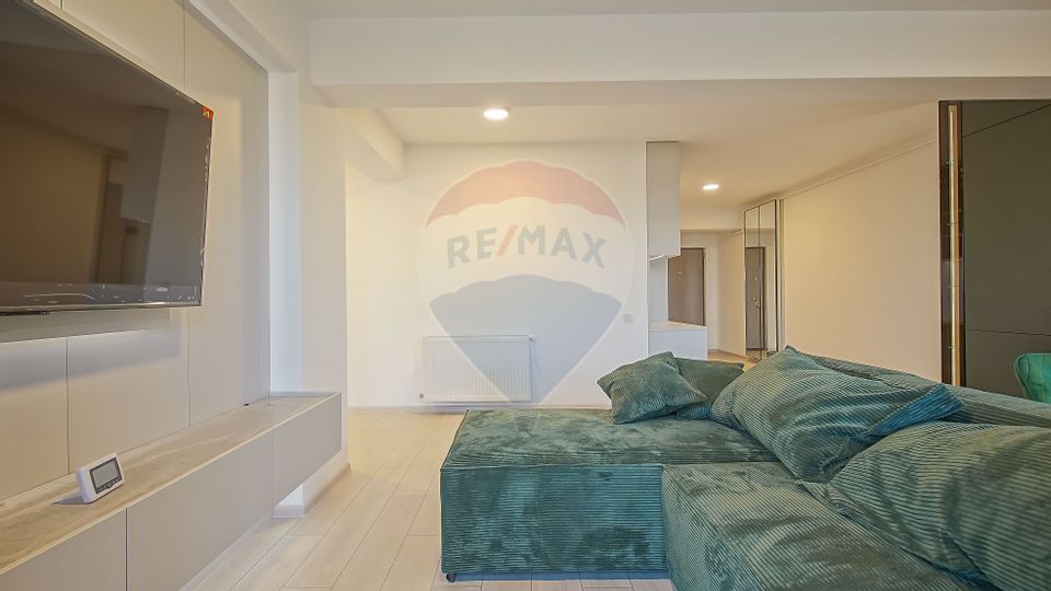 2 room Apartment for rent, Tractorul area