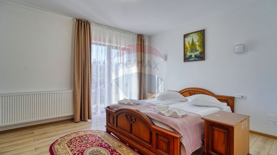 15 room Hotel / Pension for sale