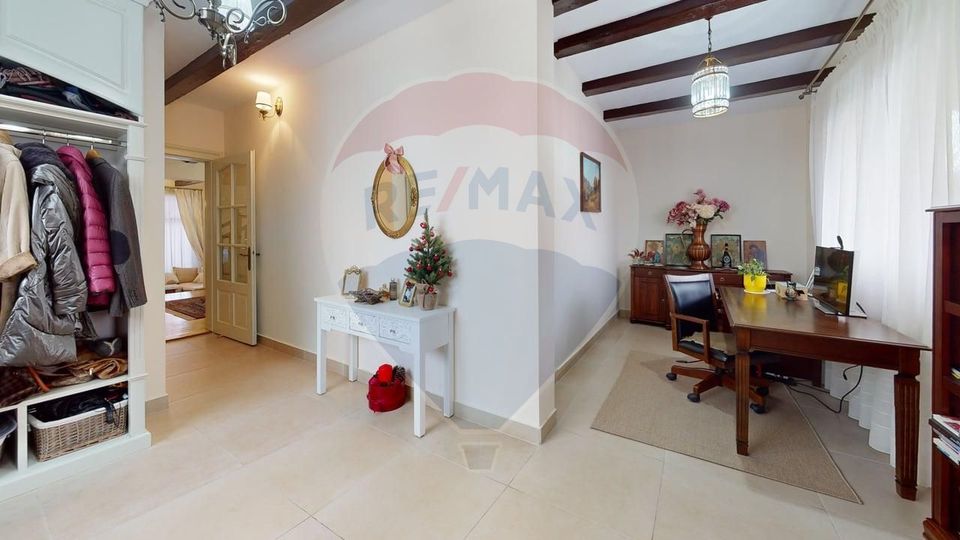 5 room House / Villa for sale, Calea Poplacii area