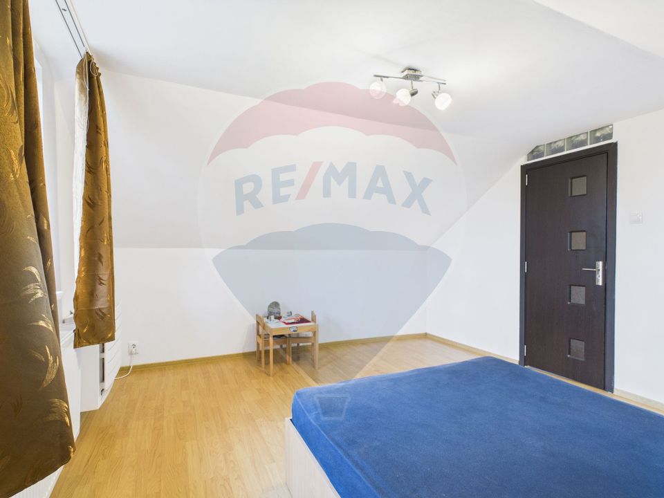 5 room House / Villa for sale