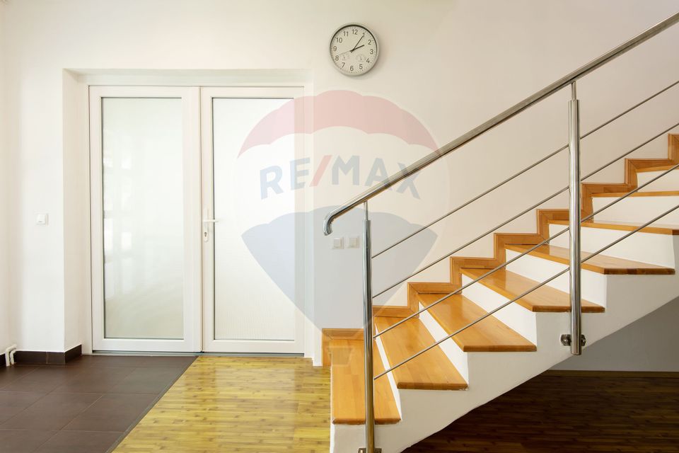 Casa de vanzare   |   4 camere   |  Domnesti