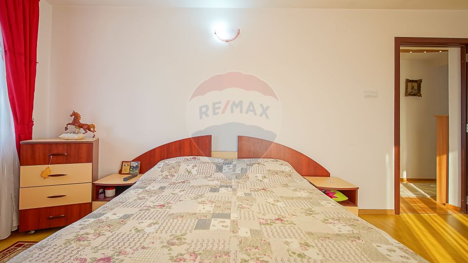 4 room House / Villa for sale