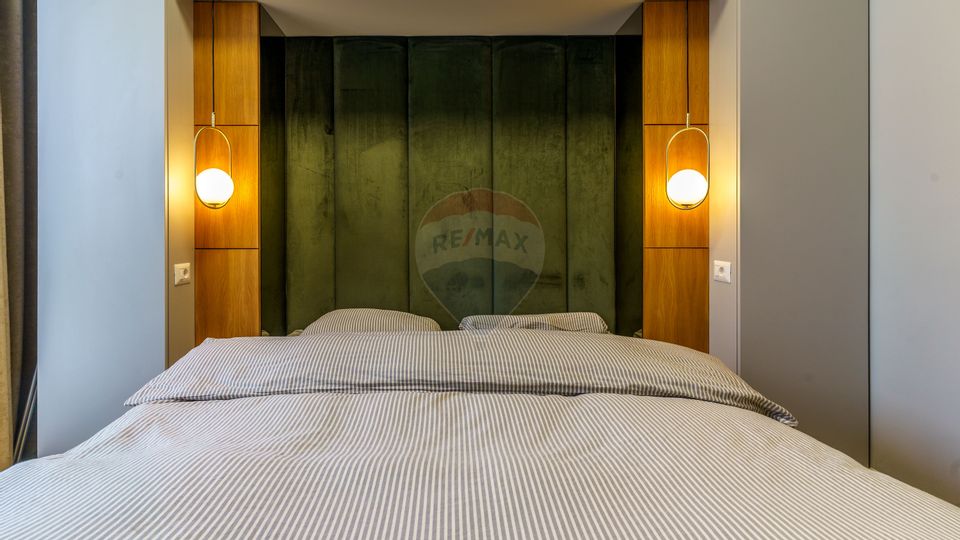 Apartament cu 3 camere de vânzare în zona Semicentral