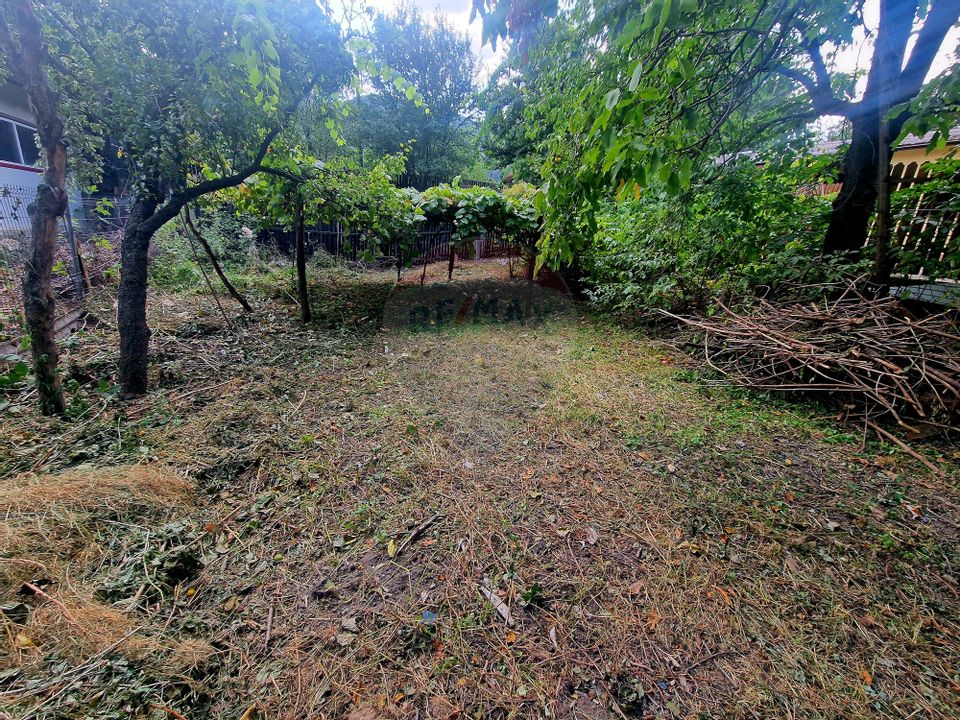 Casă  cu 3 camere de vânzare în zona Central