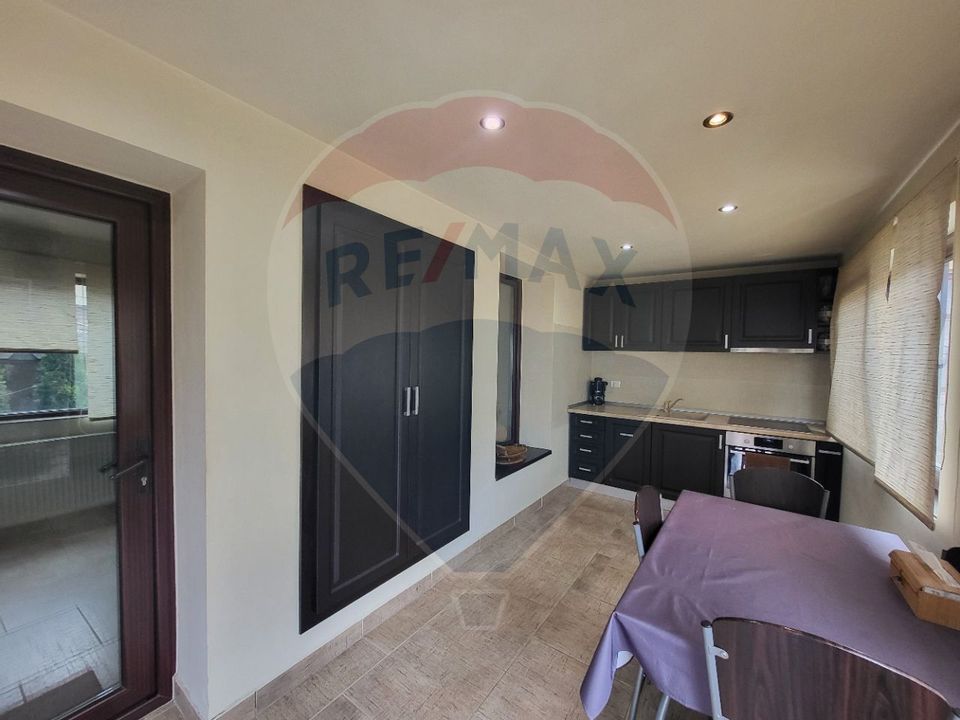Casă / Vilă cu 3 camere de vânzare în zona Ultracentral