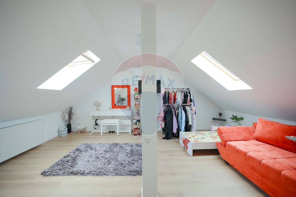 Casă cu 4 camere de vânzare - Ready to Move, în Nojorid