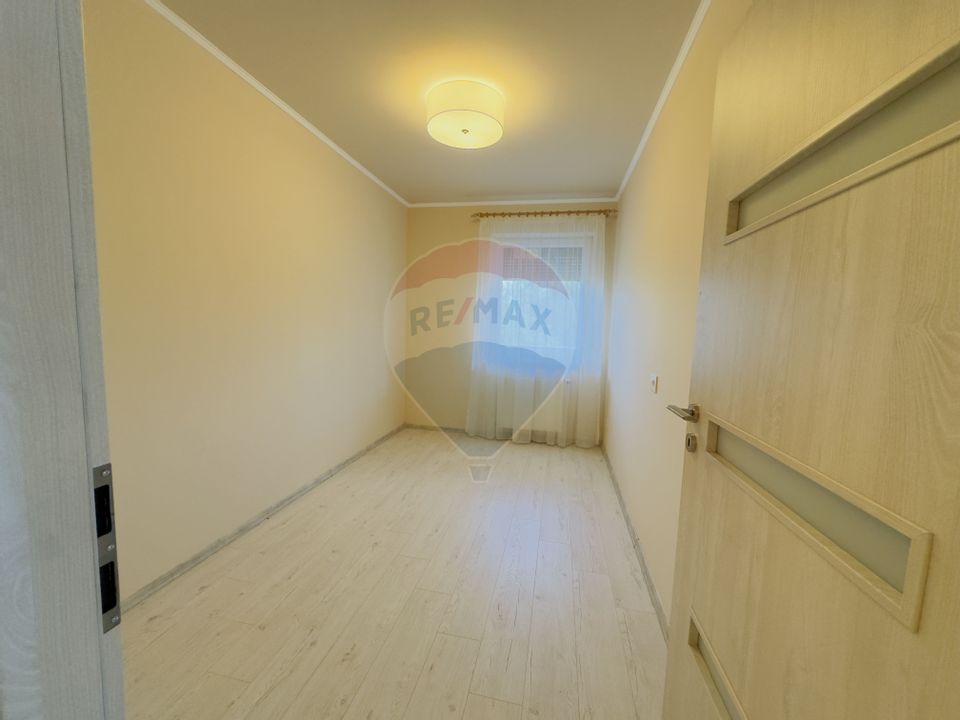 Apartament 3 camere Prima Universitatii