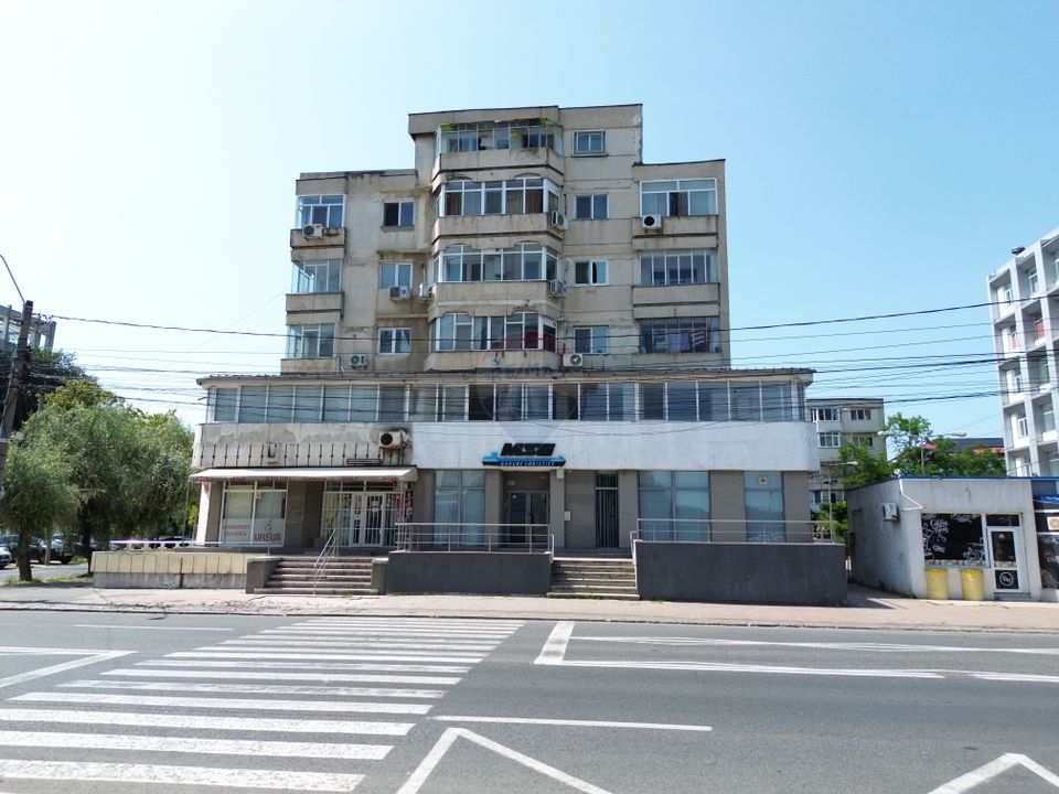 Apartament de vânzare Galați, 6 camere, Faleză - locuință sau birouri