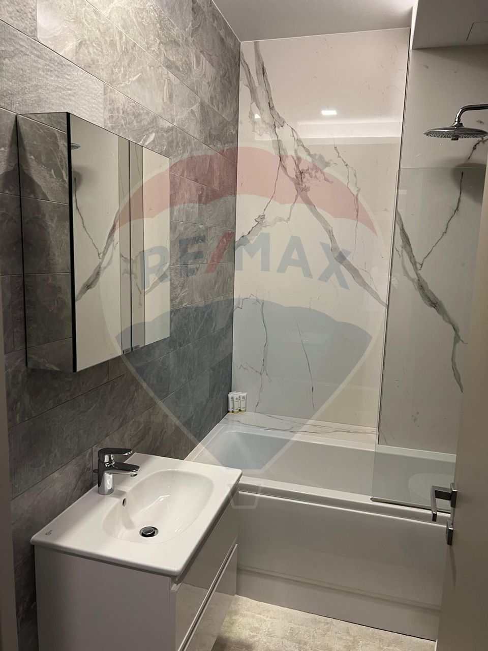 4 room Apartment for rent
