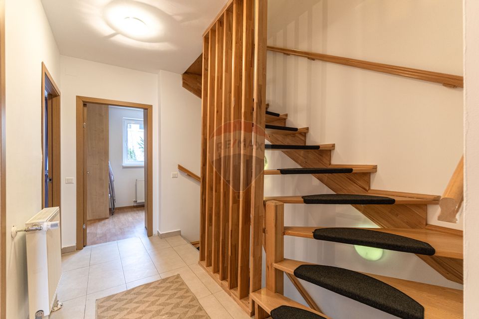 Apartament cu 6 camere de închiriat în zona Nouă – spațiu generos