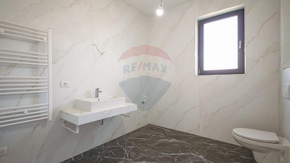 5 room House / Villa for sale